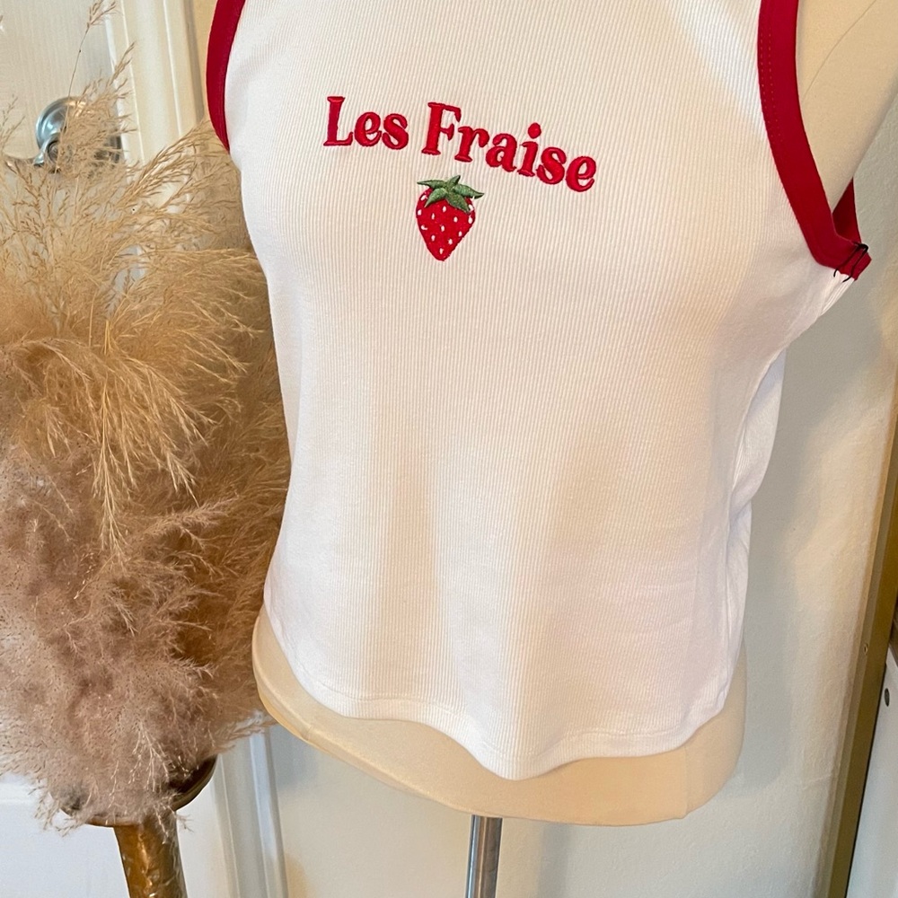 Les Fraise White and Red Women's Tank Top